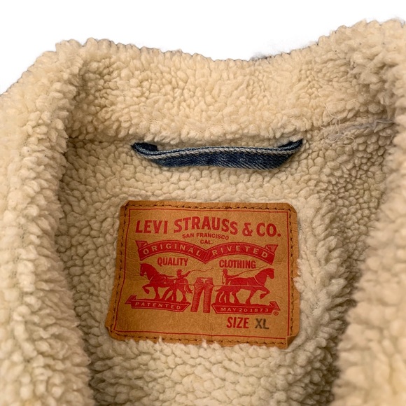 Levi’s Blue Denim Jacket - Picture 3 of 6